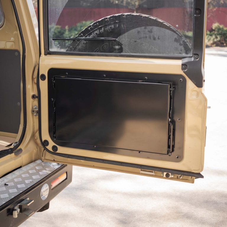 Land Cruiser Door Table – Closed